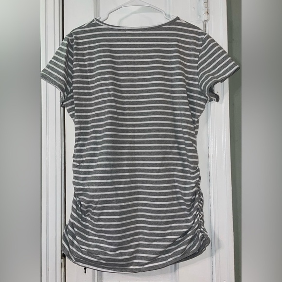 EUC Gray Striped Women's Top With Ruched Sides - Picture 2 of 3